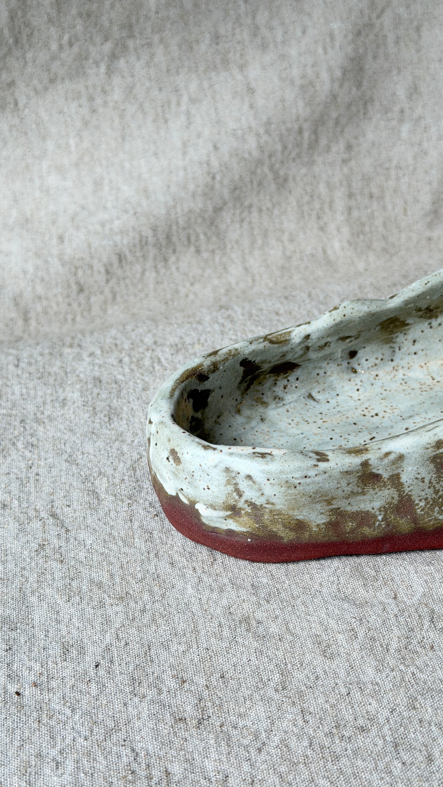 Oval low bowl