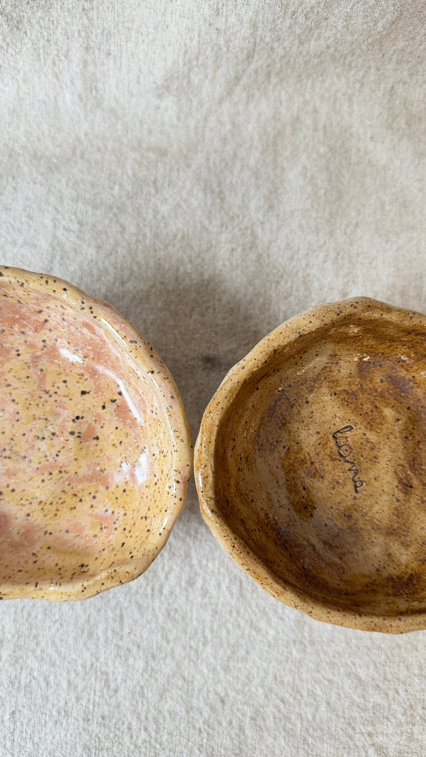 Small tripod bowl