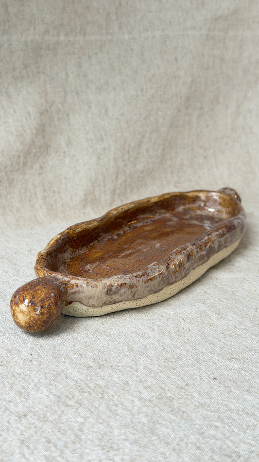 Oval low bowl with handles